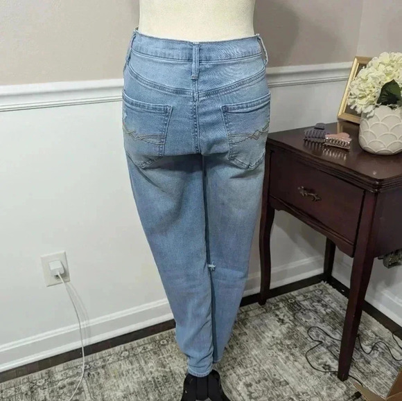 3/$30 Mudd High Rise Skinny Jeans - Picture 2 of 3